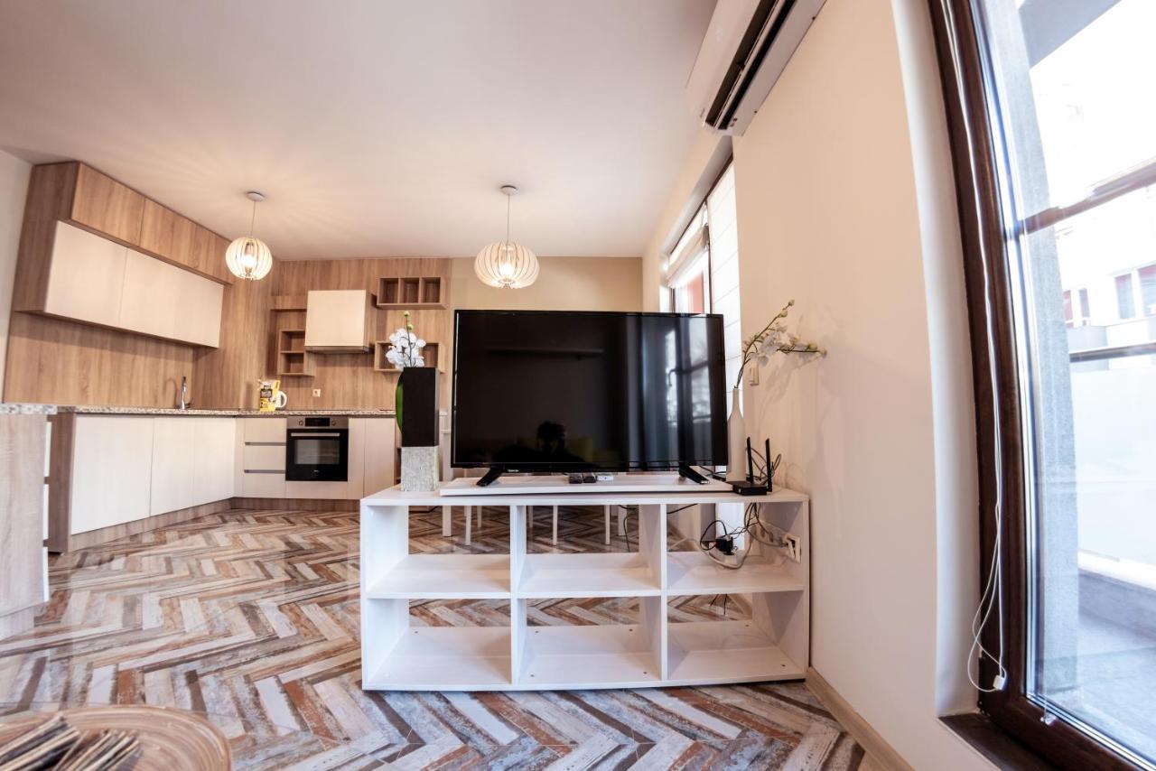 Bright 1Bdr Apartment With A Balcony Софія Екстер'єр фото