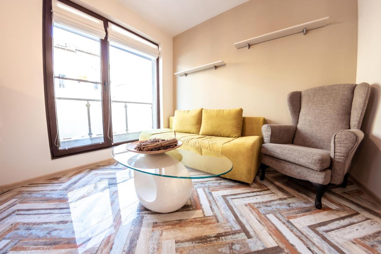 Bright 1Bdr Apartment With A Balcony Софія Екстер'єр фото