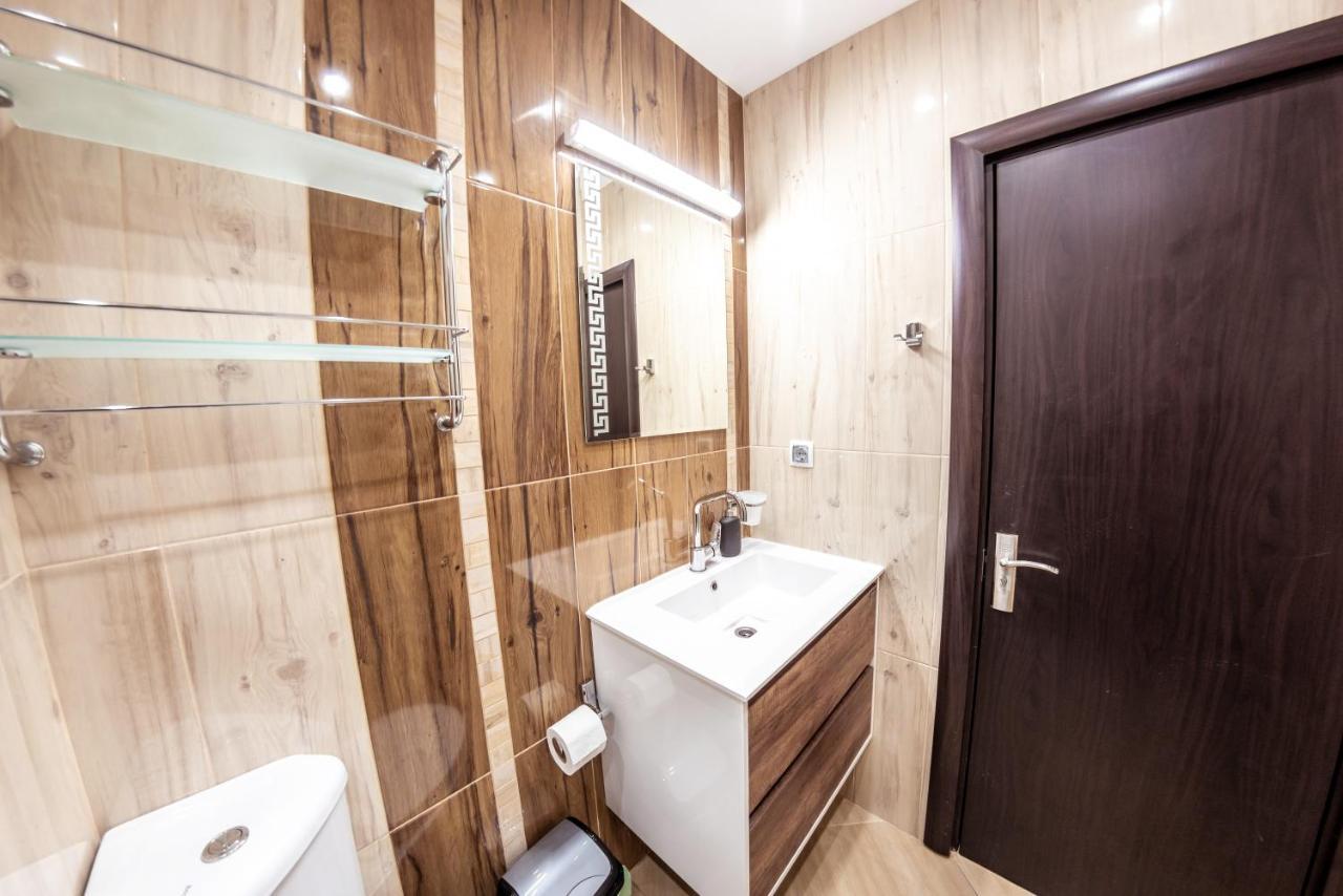 Bright 1Bdr Apartment With A Balcony Софія Екстер'єр фото