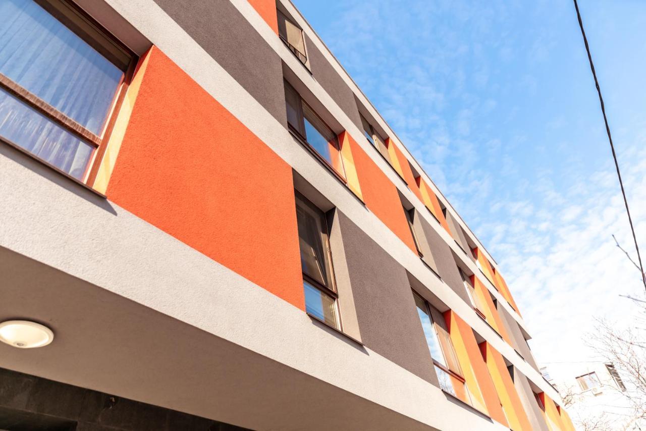 Bright 1Bdr Apartment With A Balcony Софія Екстер'єр фото